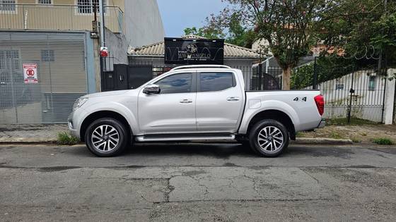 NISSAN FRONTIER 2.3 16V TURBO DIESEL LE CD 4X4 AUTOMÁTICO
